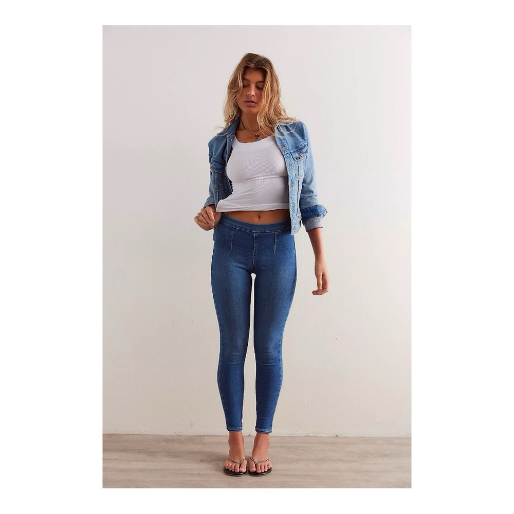 WE THE FREE CRVY Infinite Stretch Skinny Pull On
